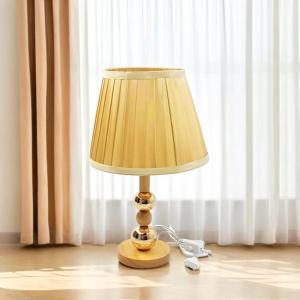 Abajur Decorativo Dourado Pvc e Madeira 42Cm Bivolt